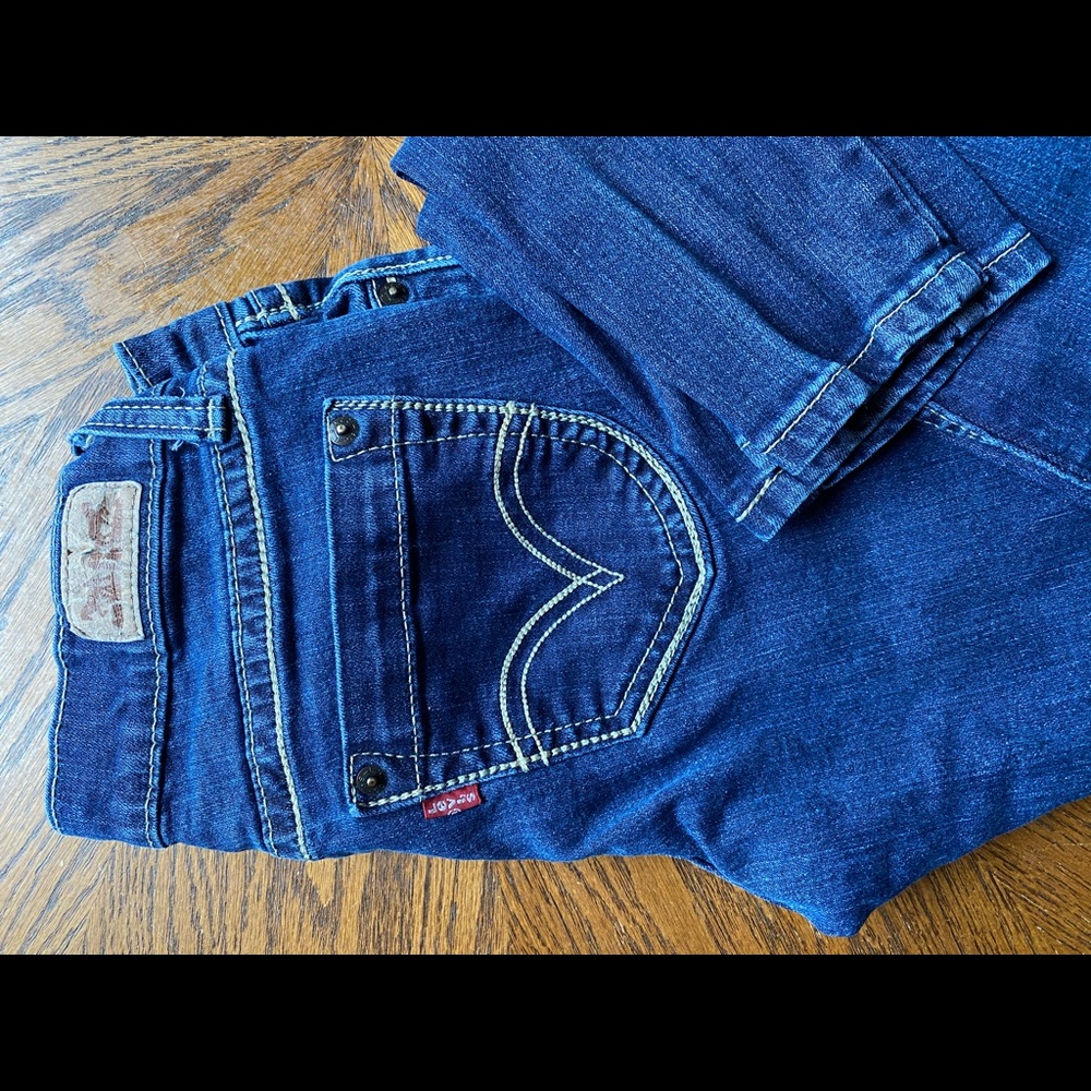 524 Levi Jeans